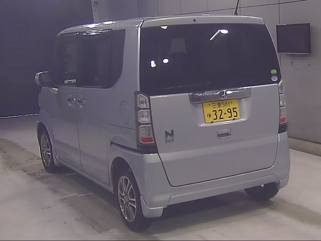HONDA N-BOX