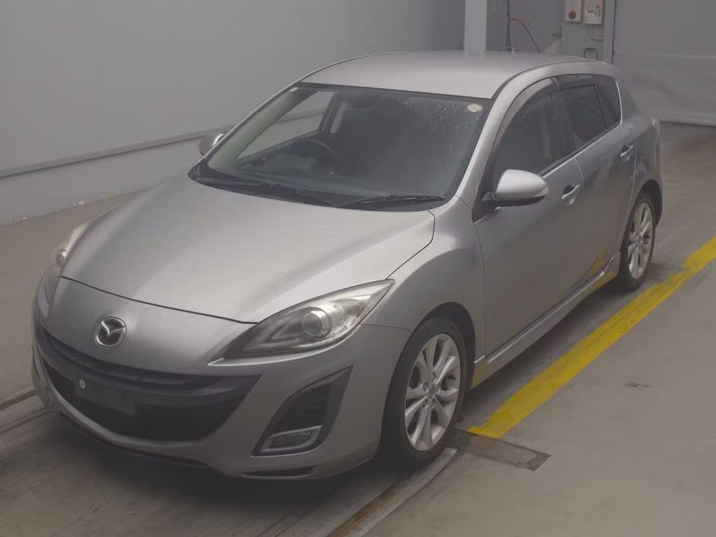 MAZDA AXELA