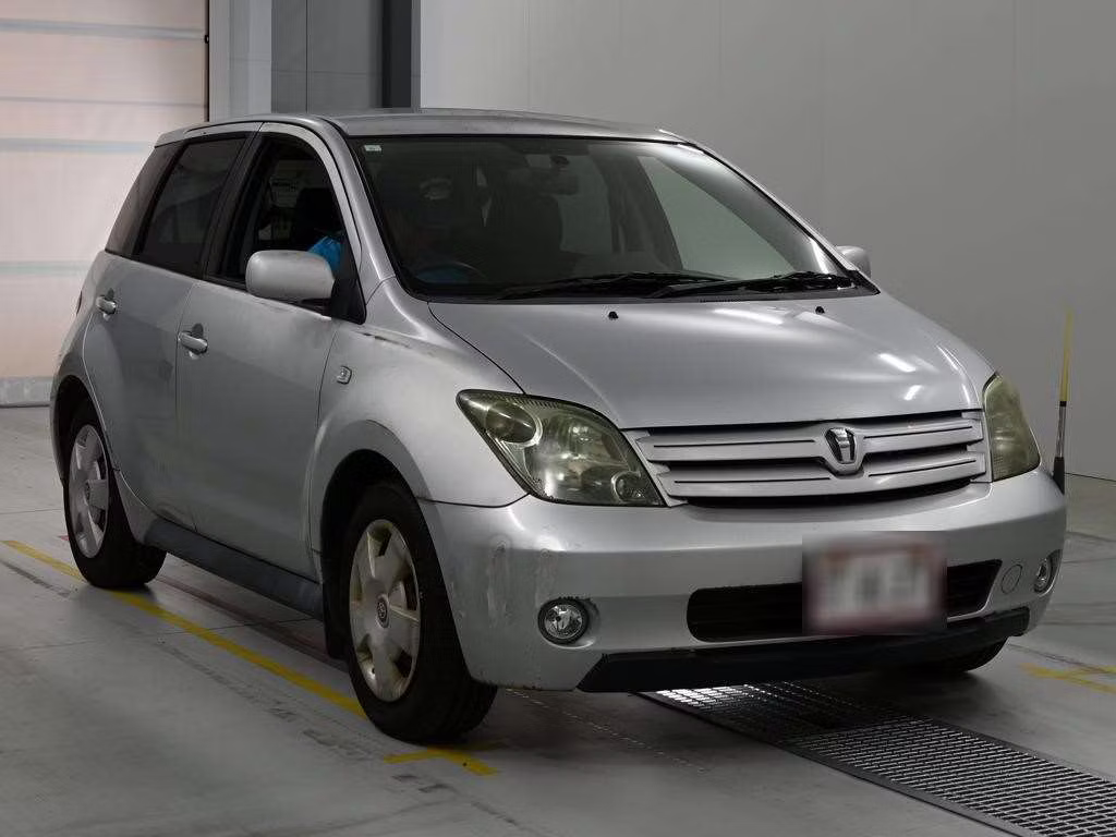 TOYOTA IST