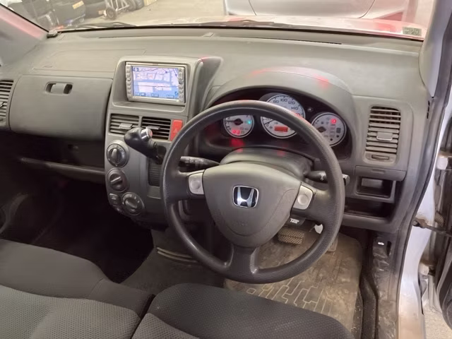 HONDA MOBILIO SPIKE