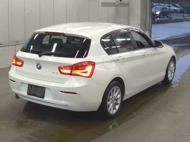 BMW 1-SERIES