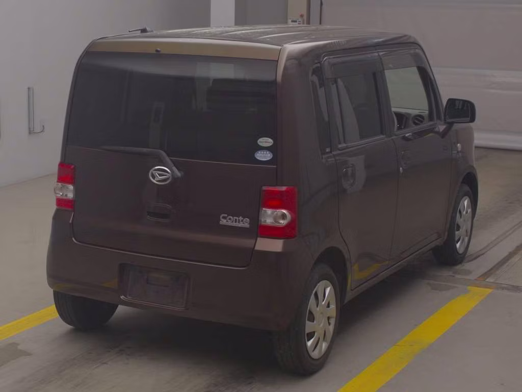DAIHATSU MOVE CONTE