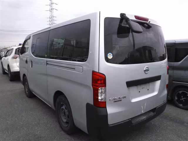NISSAN NV350 CARAVAN