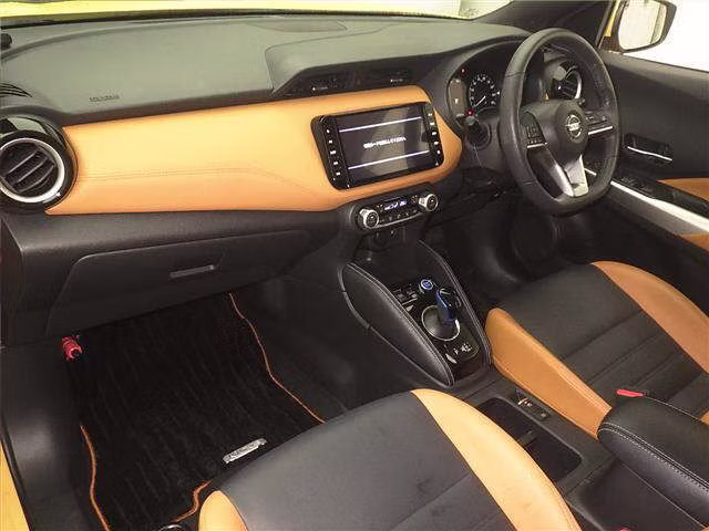 NISSAN KICKS