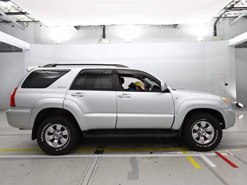 TOYOTA HILUX SURF
