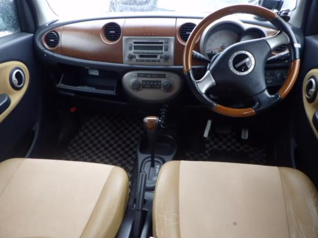 DAIHATSU MIRA GINO