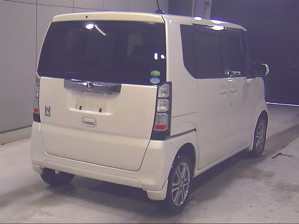 HONDA N-BOX
