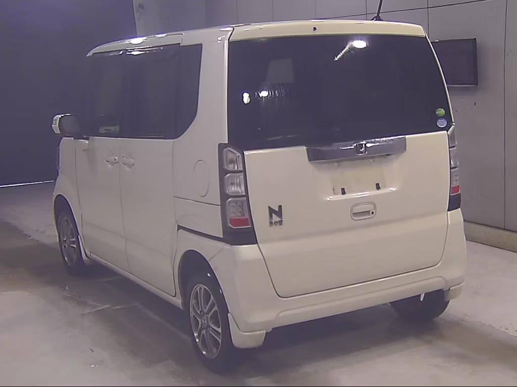 HONDA N-BOX