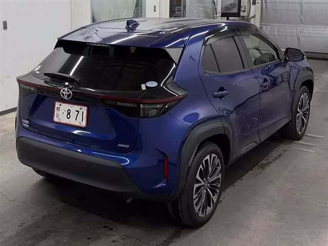 TOYOTA YARIS CROSS