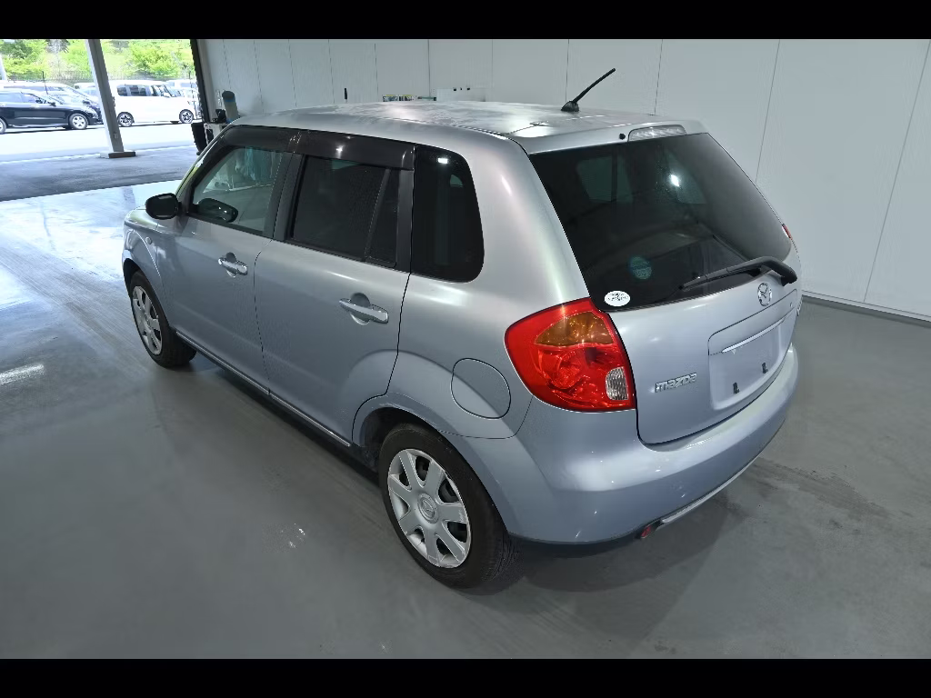 MAZDA VERISA
