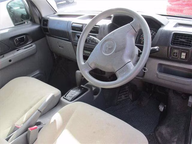 MITSUBISHI TOWN BOX