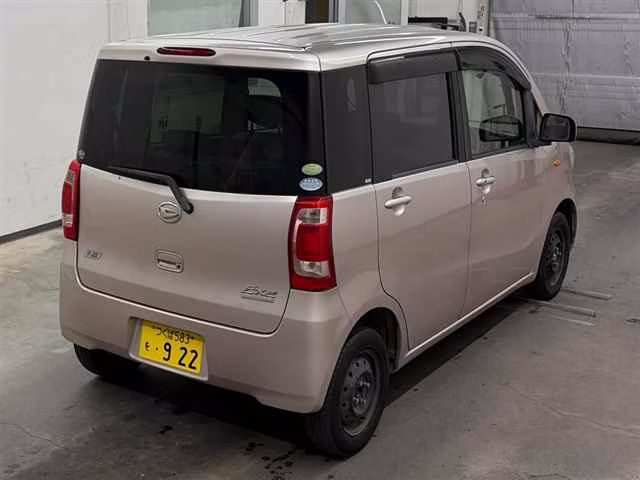 DAIHATSU TANTO EXE
