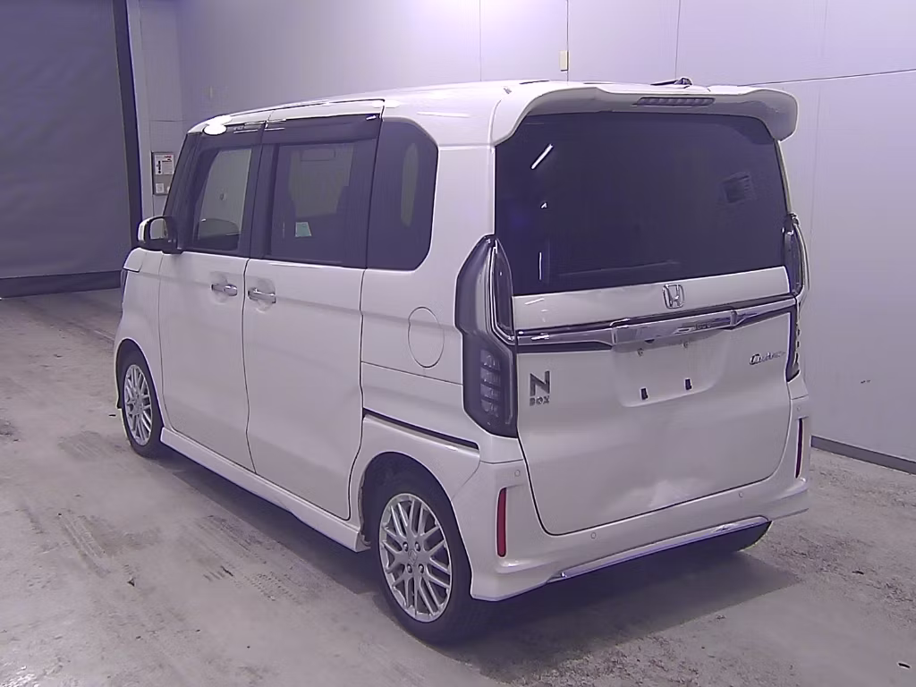 HONDA N-BOX