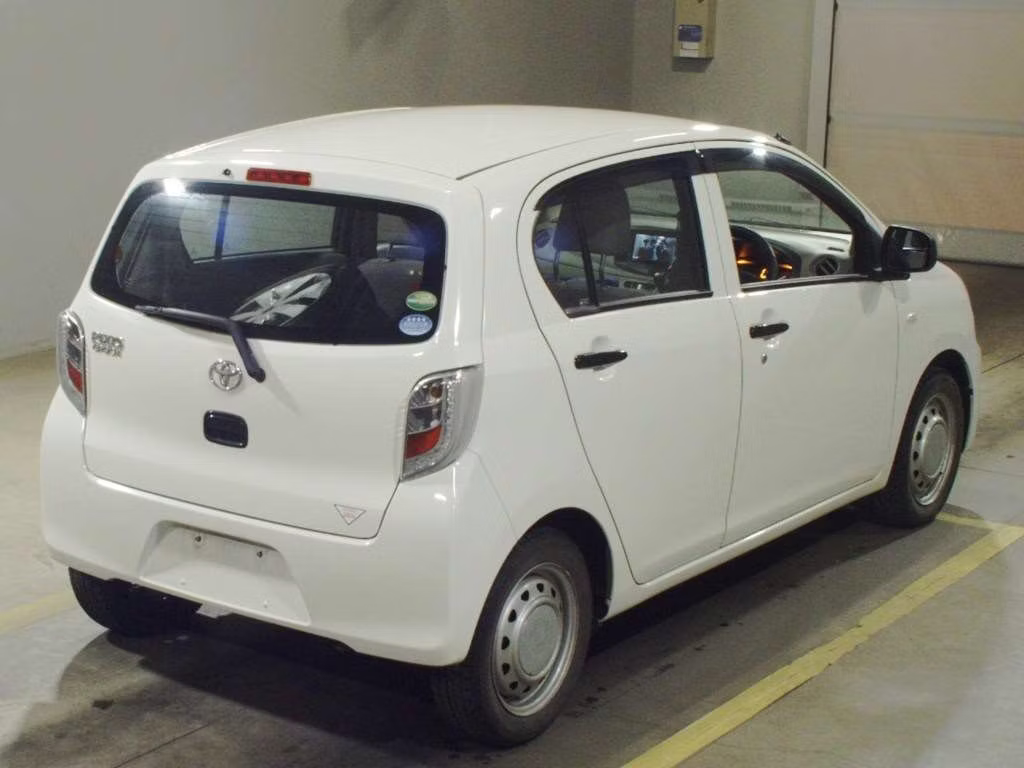 TOYOTA PIXIS EPOCH