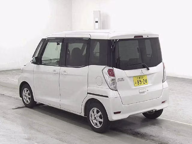MITSUBISHI EK SPACE