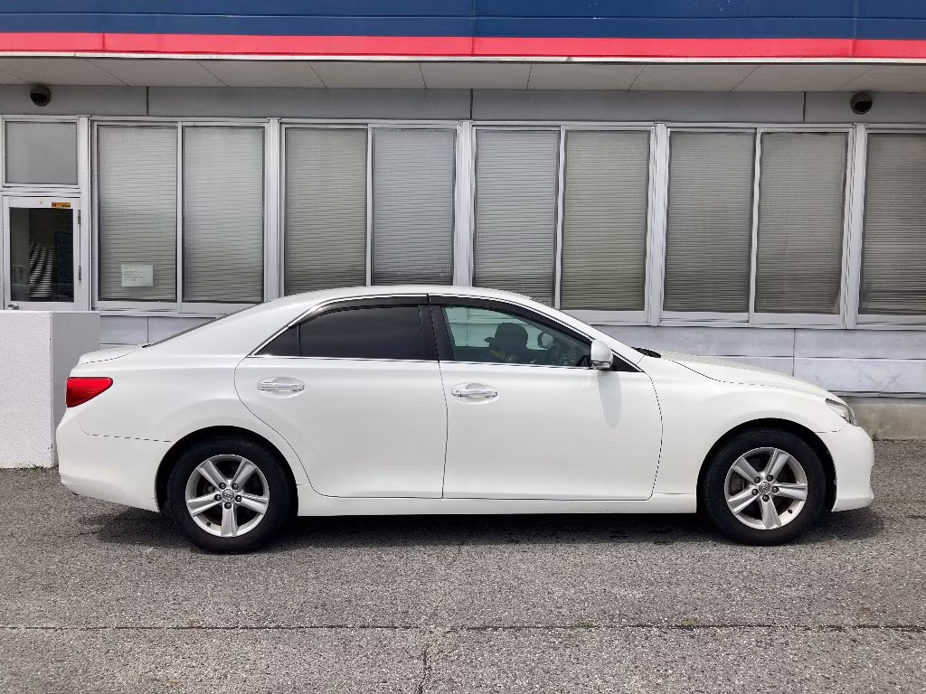 TOYOTA MARK X