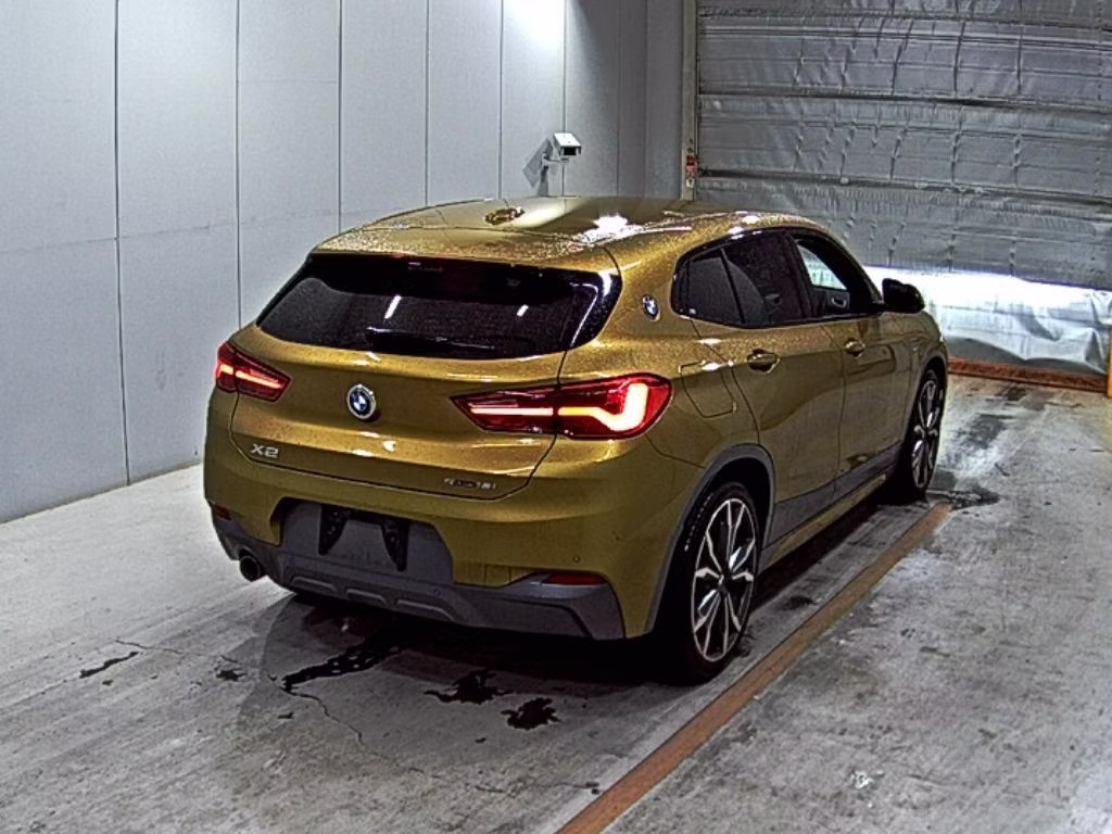 BMW X2