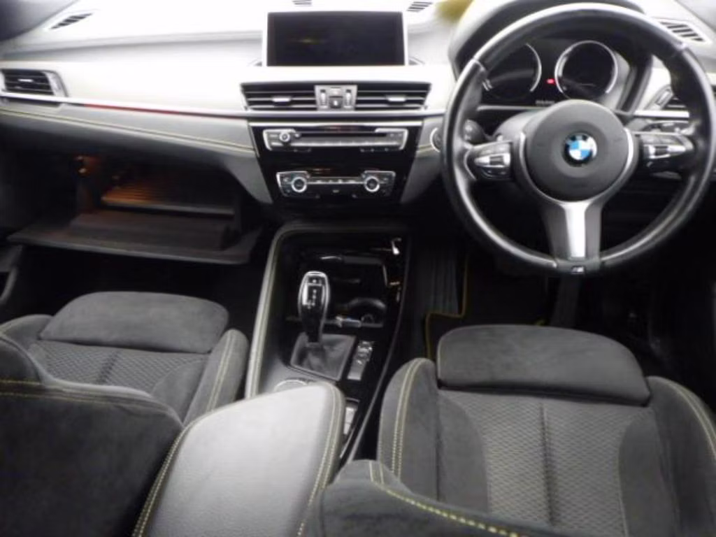 BMW X2