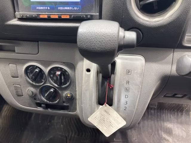 NISSAN NV350 CARAVAN
