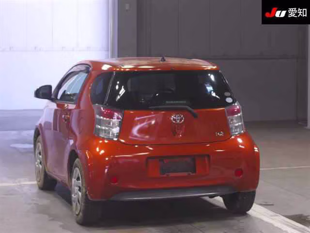 TOYOTA IQ