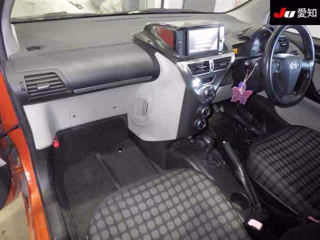 TOYOTA IQ