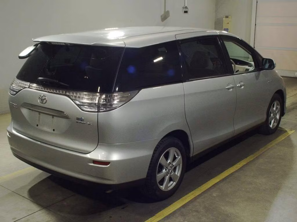 TOYOTA ESTIMA