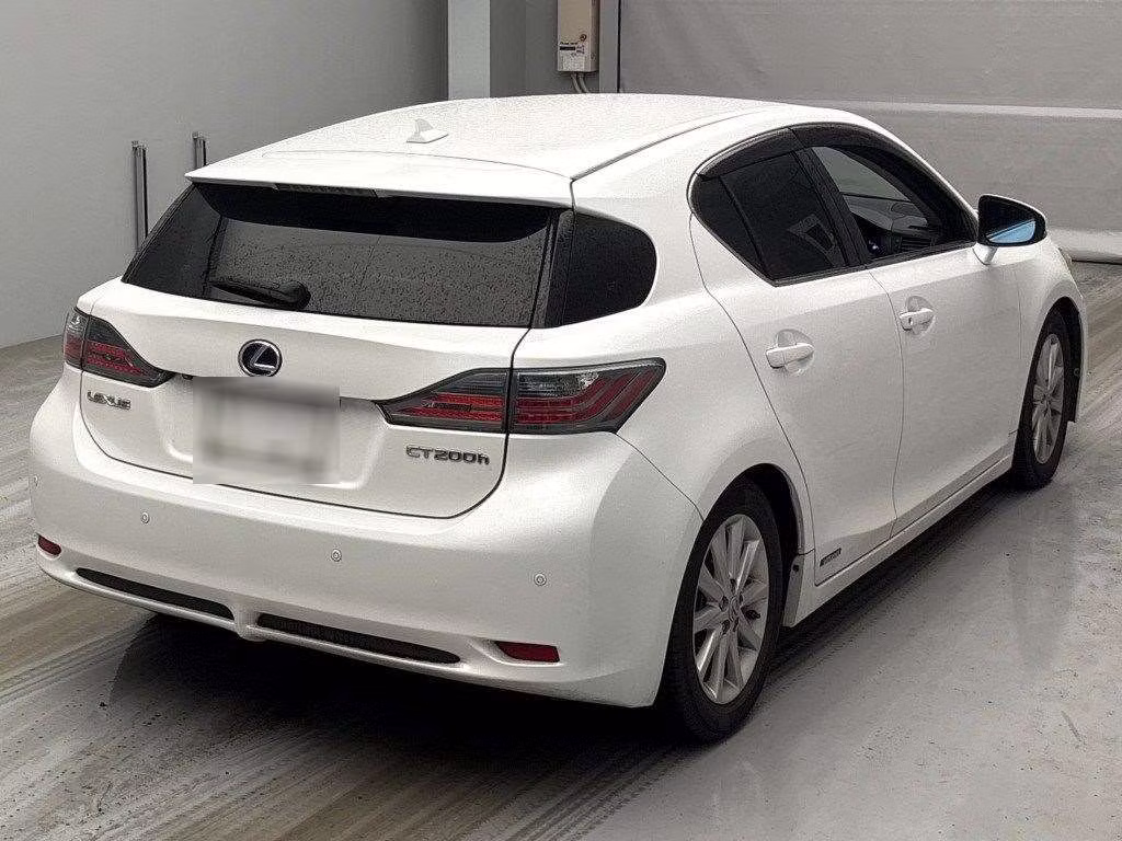 LEXUS CT200H