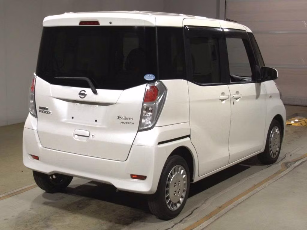 NISSAN DAYZ ROOX