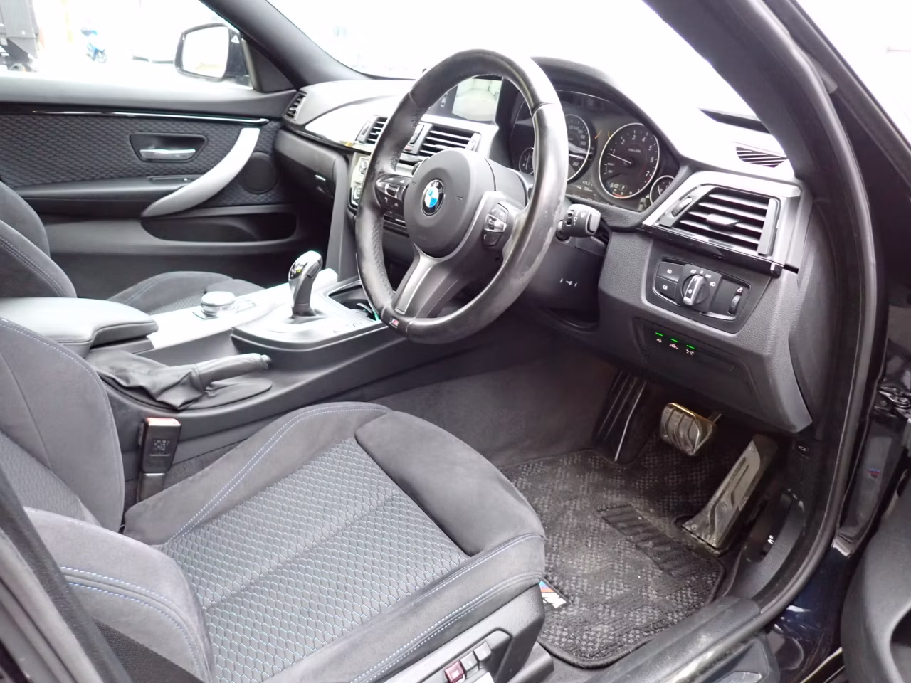 BMW 4-SERIES