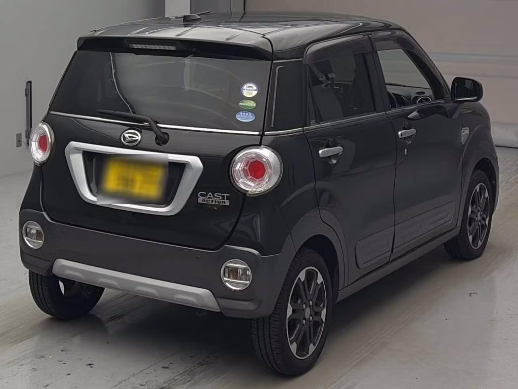 DAIHATSU CAST