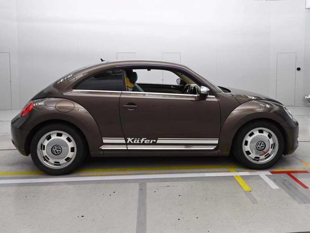 VOLKSWAGEN BEETLE