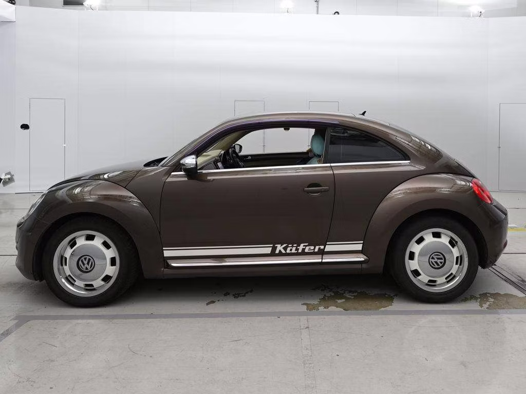 VOLKSWAGEN BEETLE