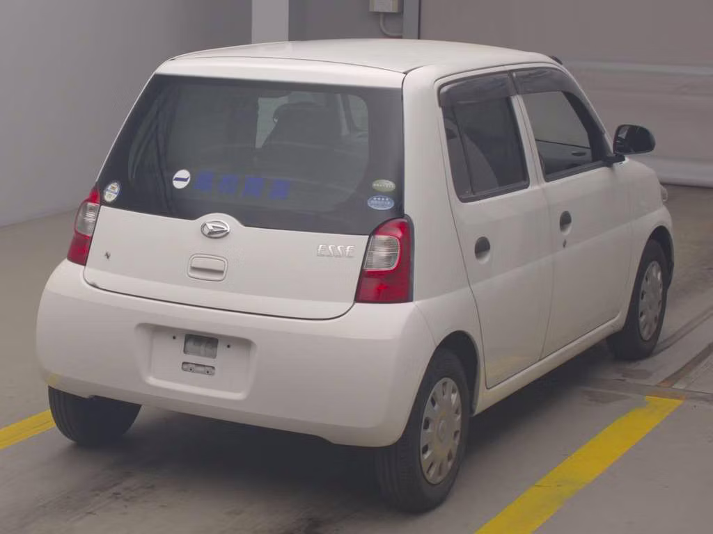 DAIHATSU ESSE
