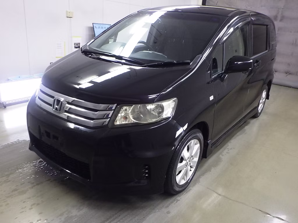 HONDA FREED SPIKE