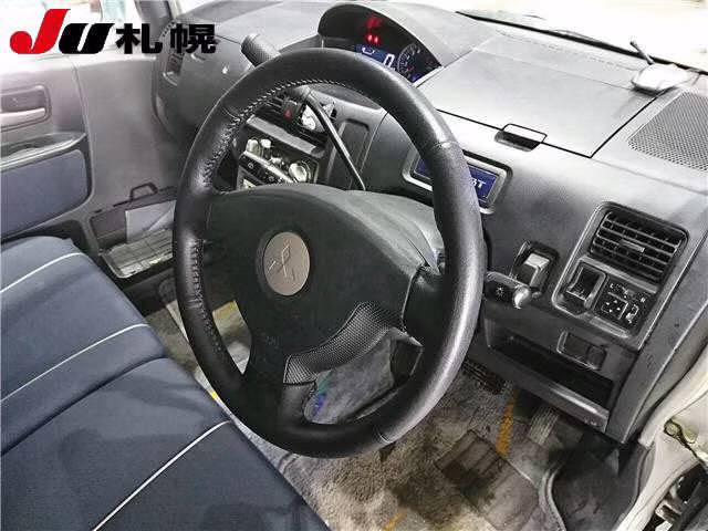 MITSUBISHI EK SPORT