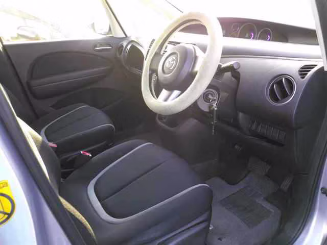 MAZDA BIANTE