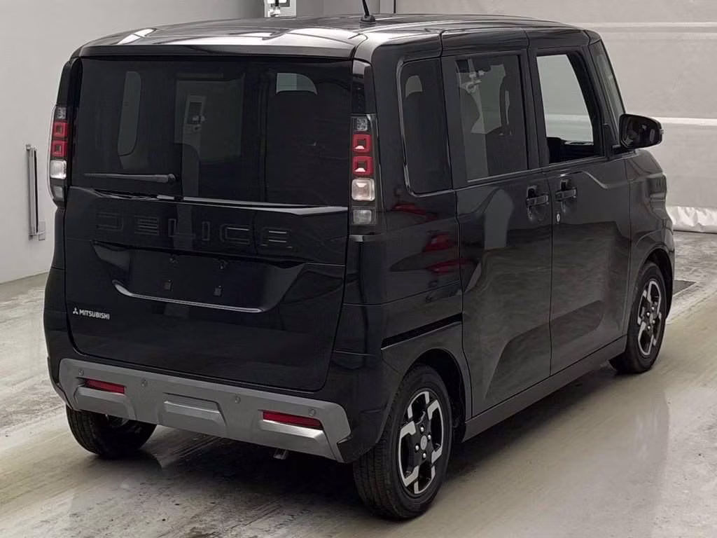 MITSUBISHI DELICA MINI