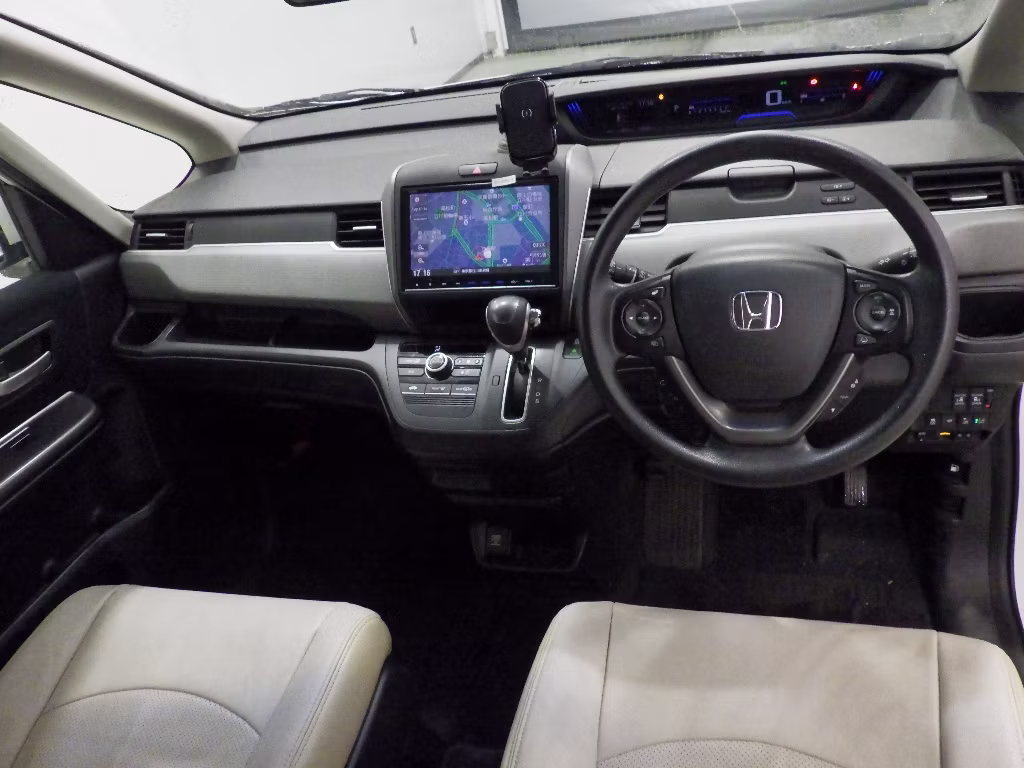 HONDA FREED+