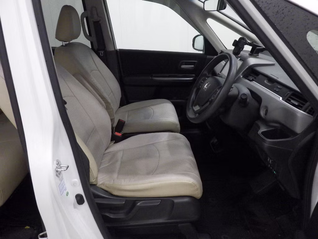 HONDA FREED+