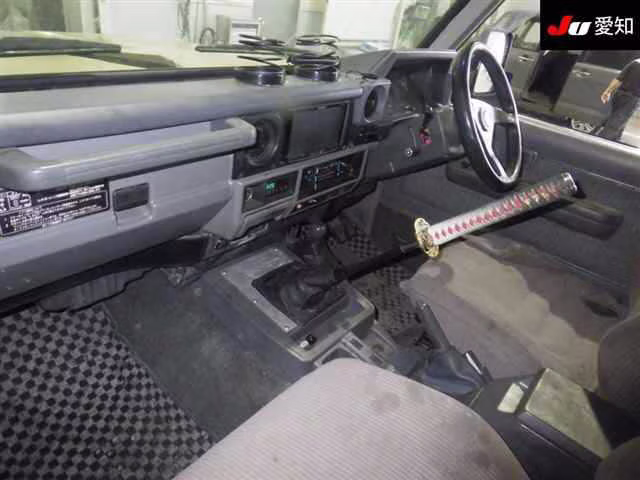 TOYOTA LAND CRUISER