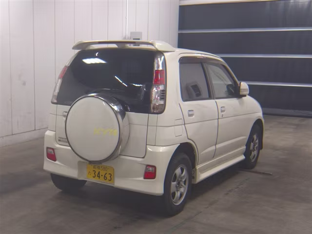 DAIHATSU TERIOS KID