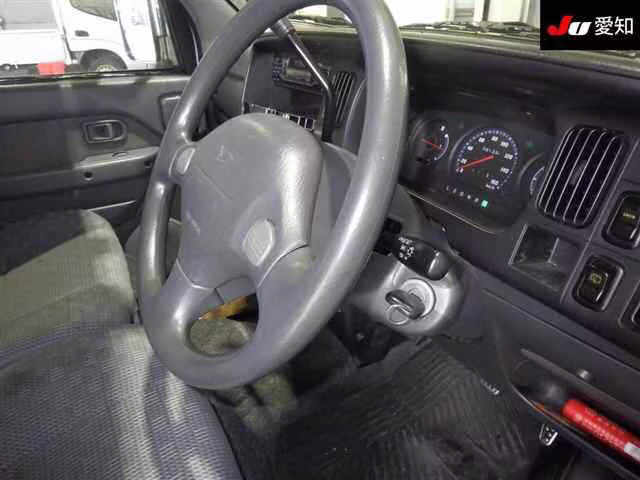 DAIHATSU ATRAI7