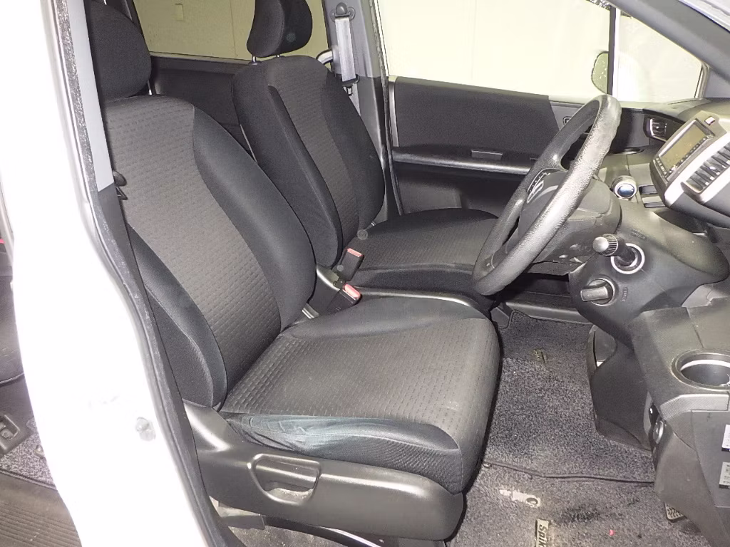 HONDA FREED SPIKE