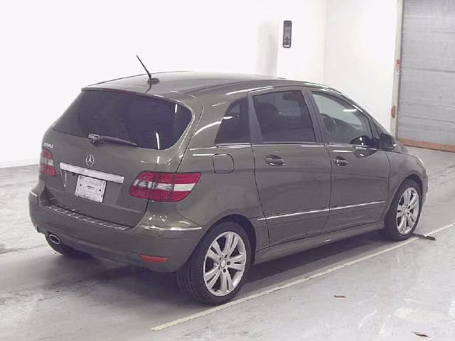 MERCEDES-BENZ B-CLASS