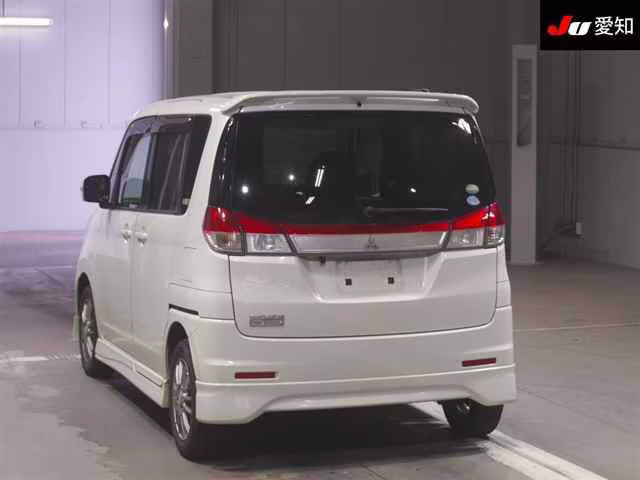 MITSUBISHI DELICA D:2