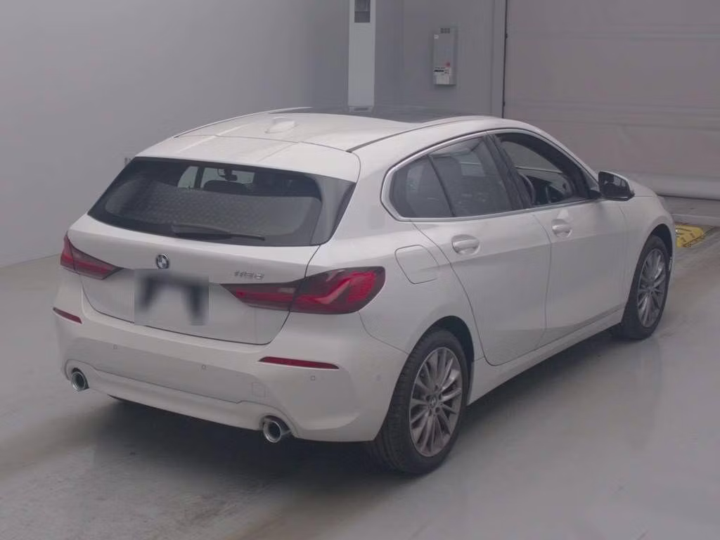 BMW 1-SERIES