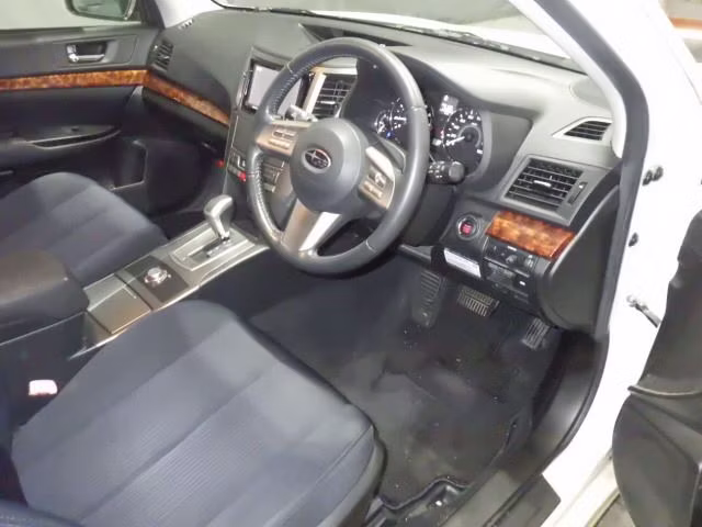 SUBARU LEGACY