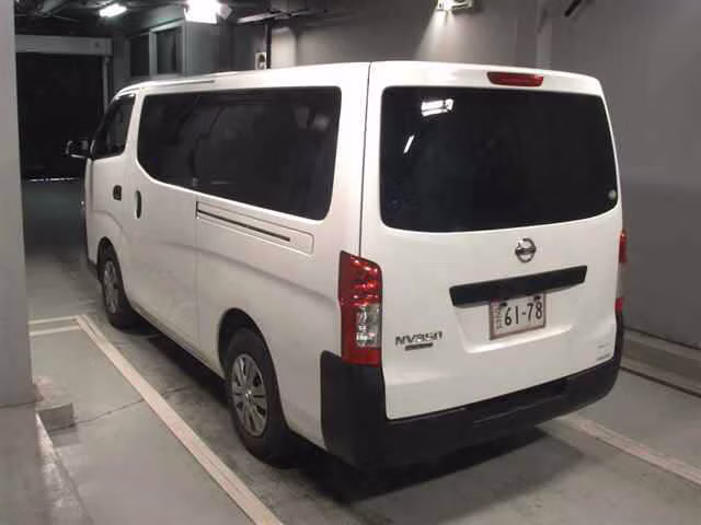 NISSAN NV350 CARAVAN