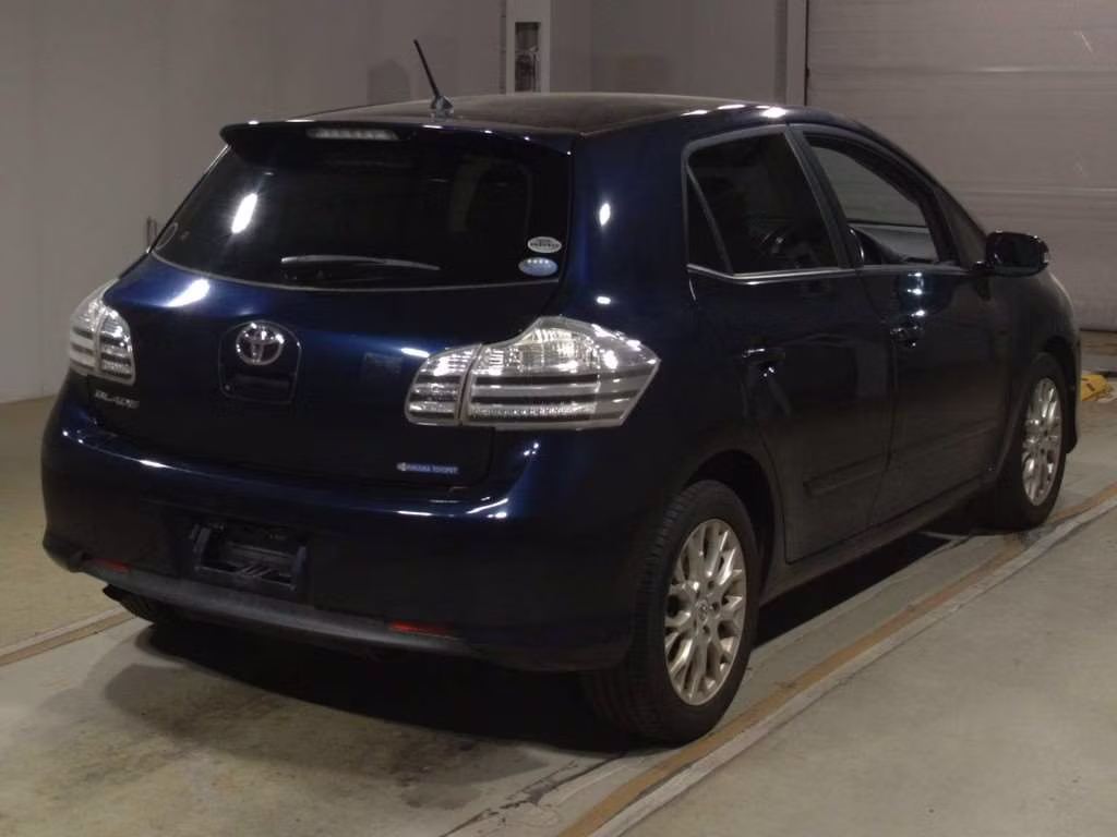 TOYOTA BLADE
