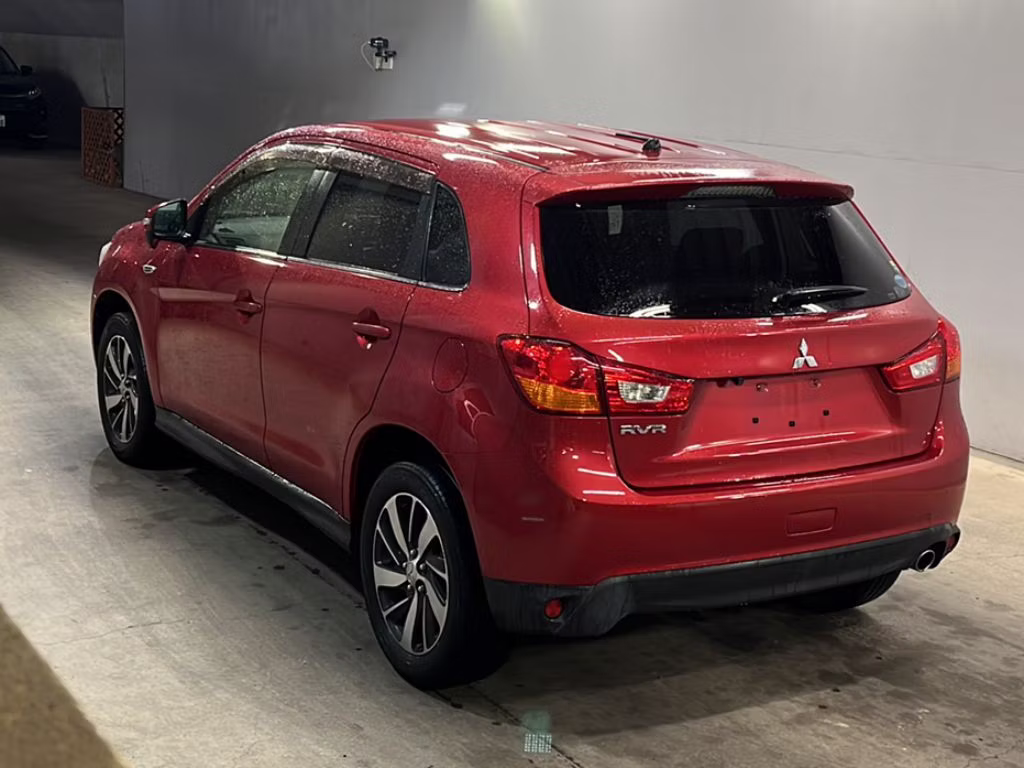 MITSUBISHI RVR